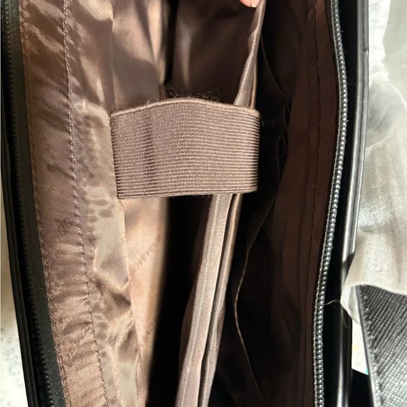 Black Work/School Tote/Diaper bag, several pockets,1 padded/pc & cup holders - Picture 3 of 4